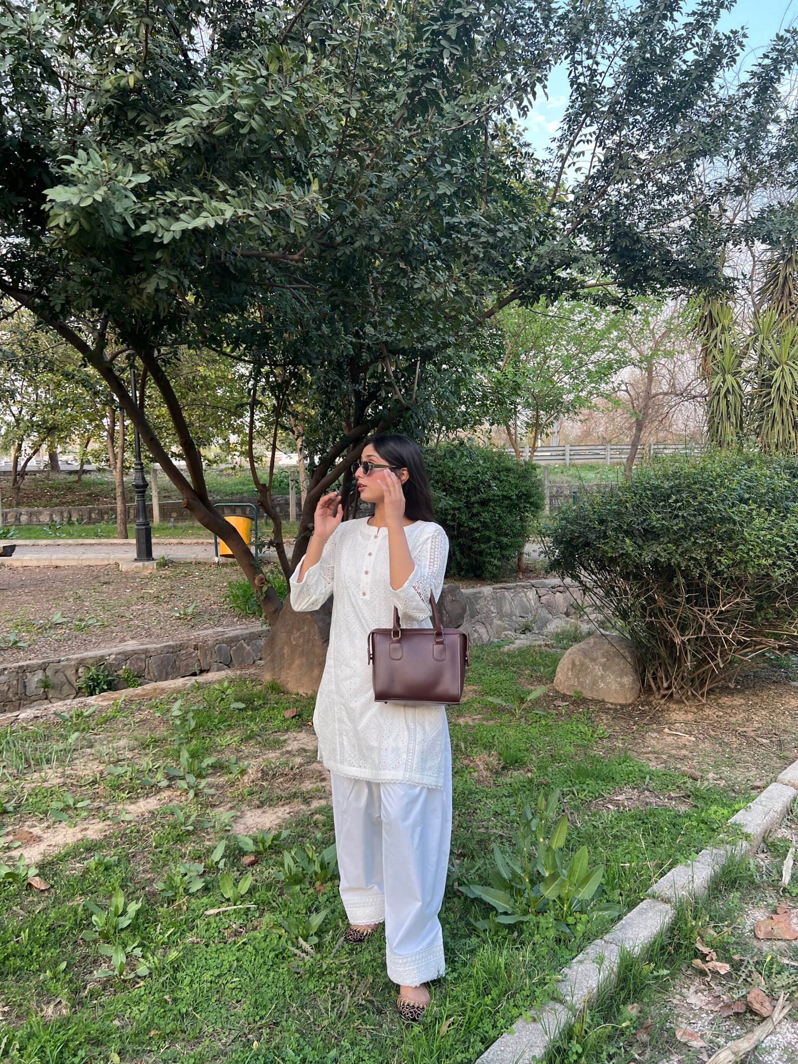 2P-White-Lawn - Image 5