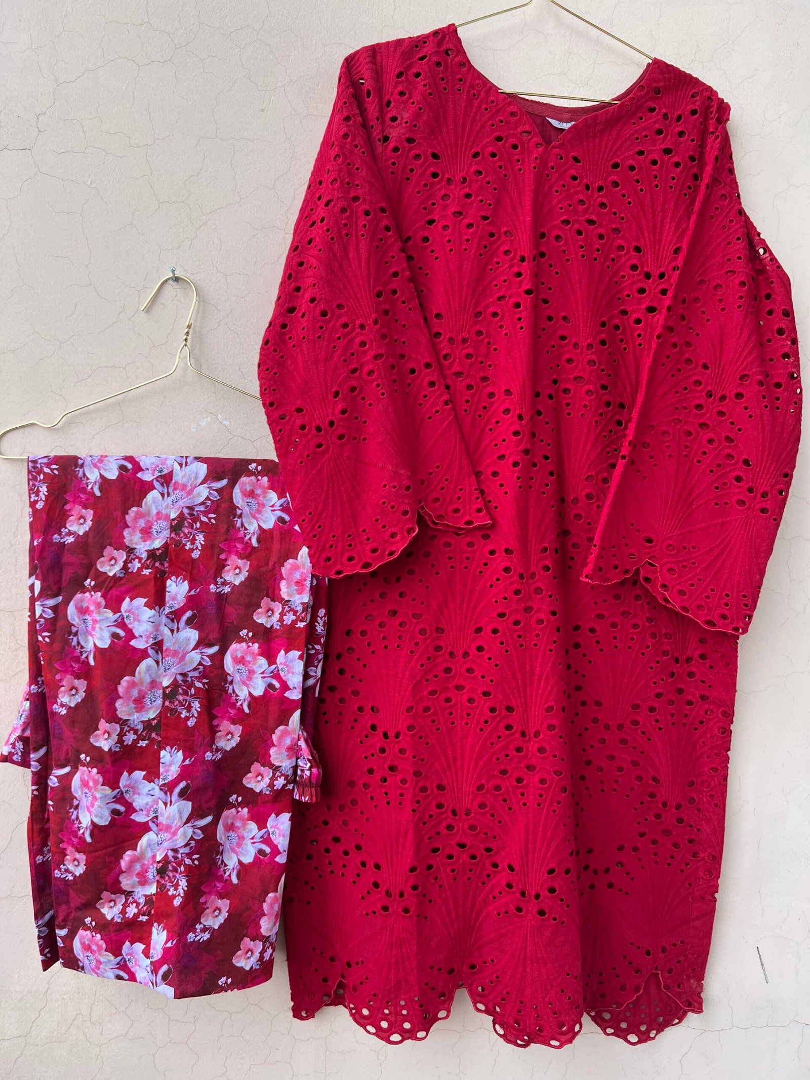 2P-Maroon-Lawn - Image 5