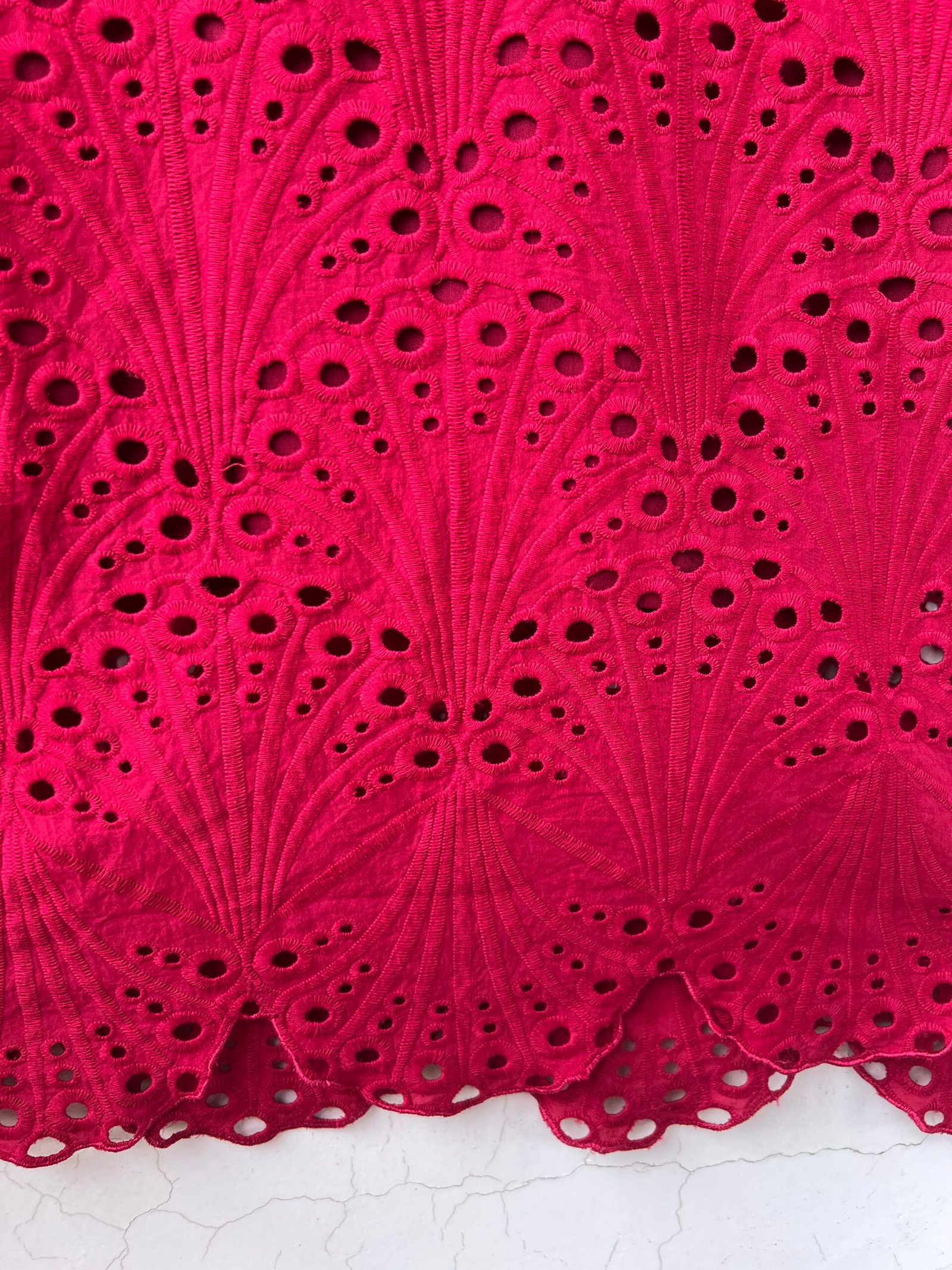 2P-Maroon-Lawn - Image 3